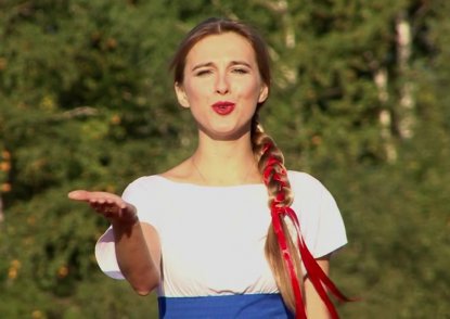 Украина попросила помощи у Путина в клипе новосибирской певицы